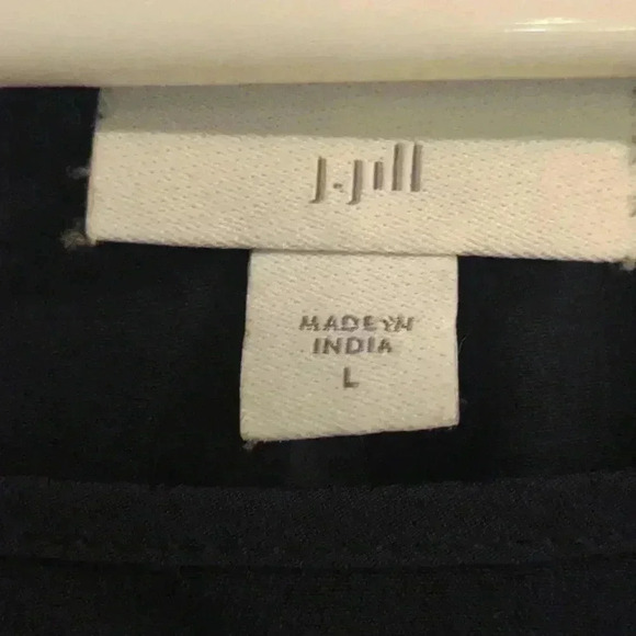 J. Jill viscose rayon embroidered flower long sleeve navy blue top women's large - Picture 4 of 6